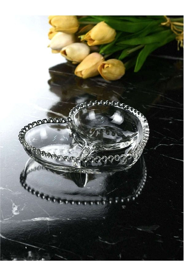 Heart Patterned Glass Plate with 3 Dividers - Diqqawi Plates