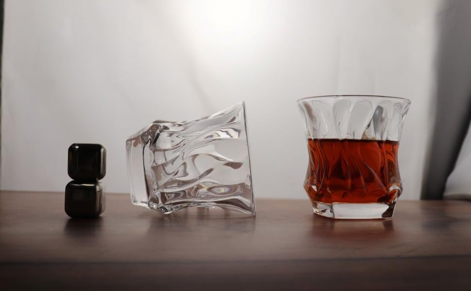 250 ML Platinum Drinking Glass with Braided Designy - Diqqawi Plates