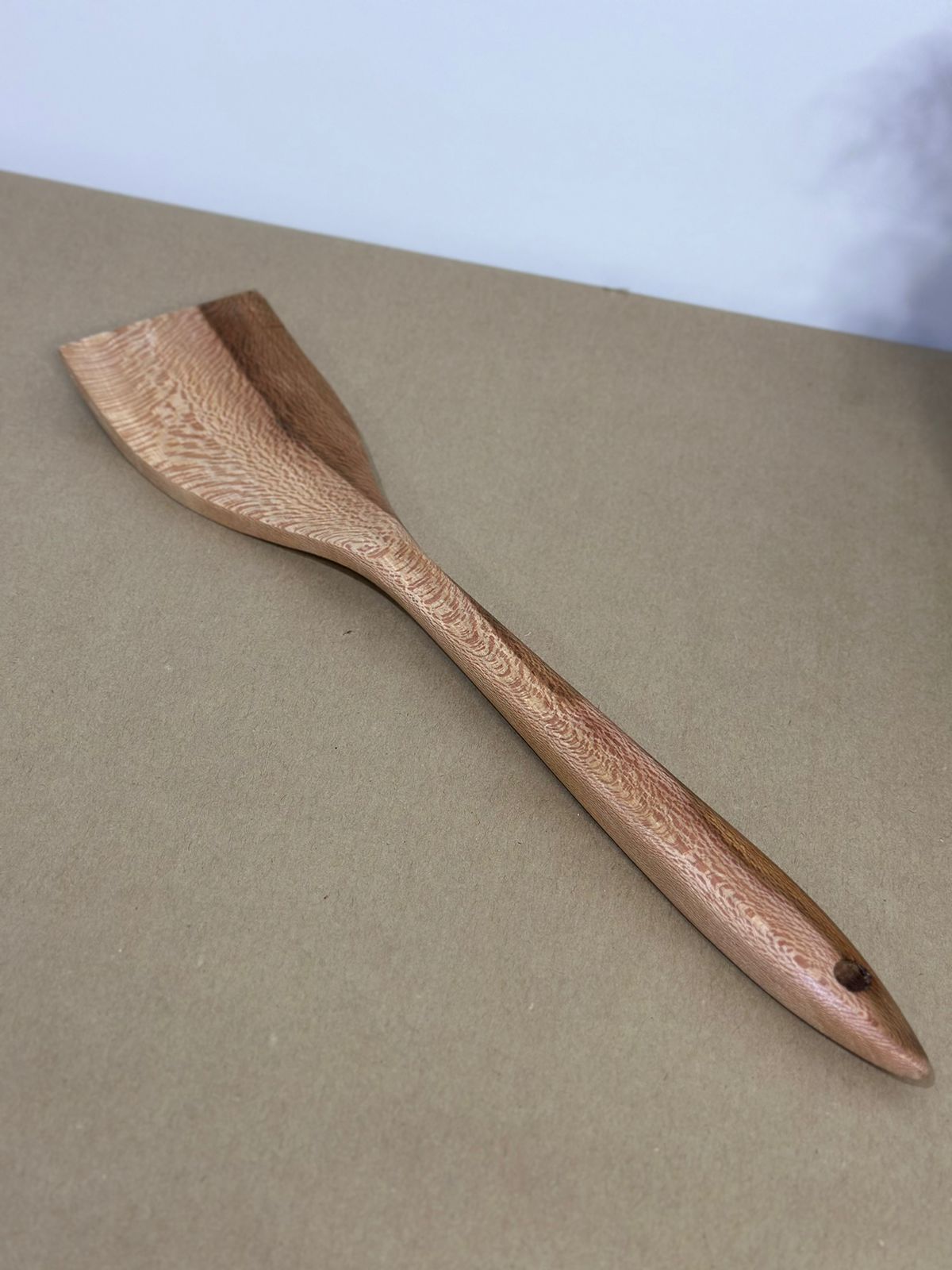 Wooden Spatula with Long Handle – Safe for Non-Stick Cookware - Diqqawi Plates
