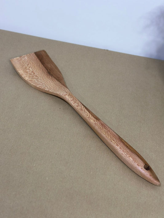 Wooden Spatula with Long Handle – Safe for Non-Stick Cookware - Diqqawi Plates