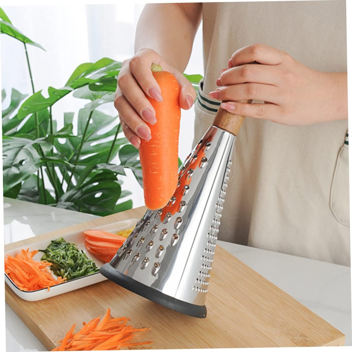 Multipurpose Kitchen Grater and Vegetable Shredder - Diqqawi Plates