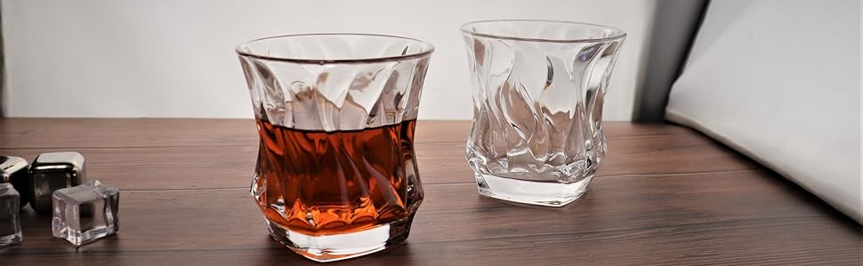 250 ML Platinum Drinking Glass with Braided Designy - Diqqawi Plates