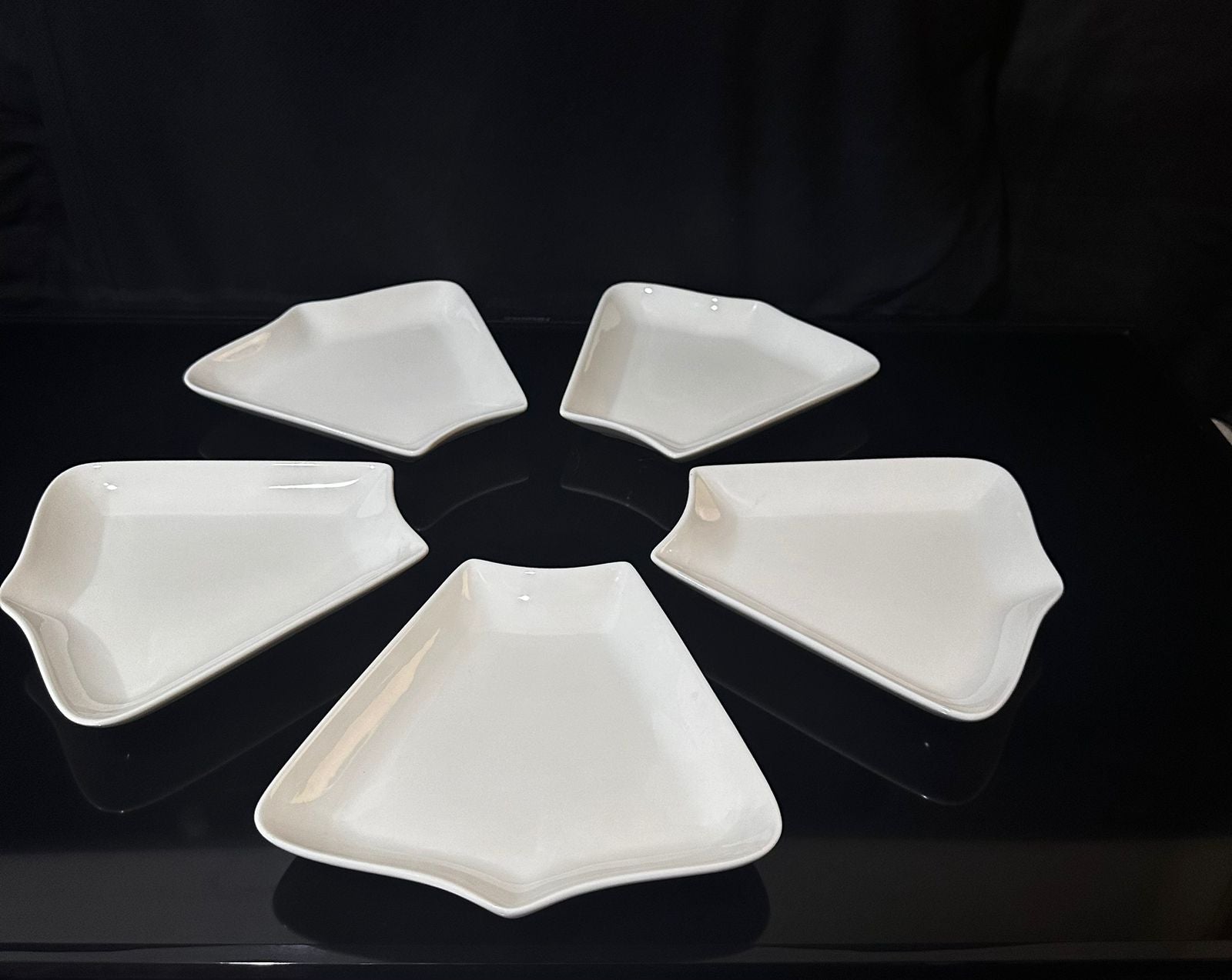 Stylish serving Nuts plate-Styl 1 - Diqqawi Plates