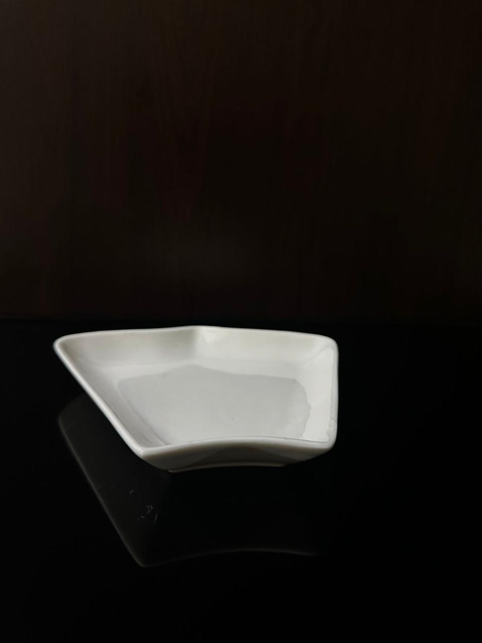 Stylish serving Nuts plate-Styl 1 - Diqqawi Plates