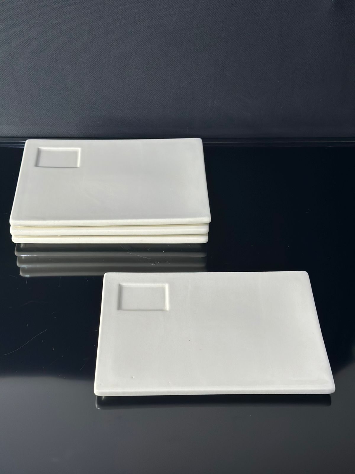 Rectangle Bright White Porcelain Flat Plate styl1 - Diqqawi Plates