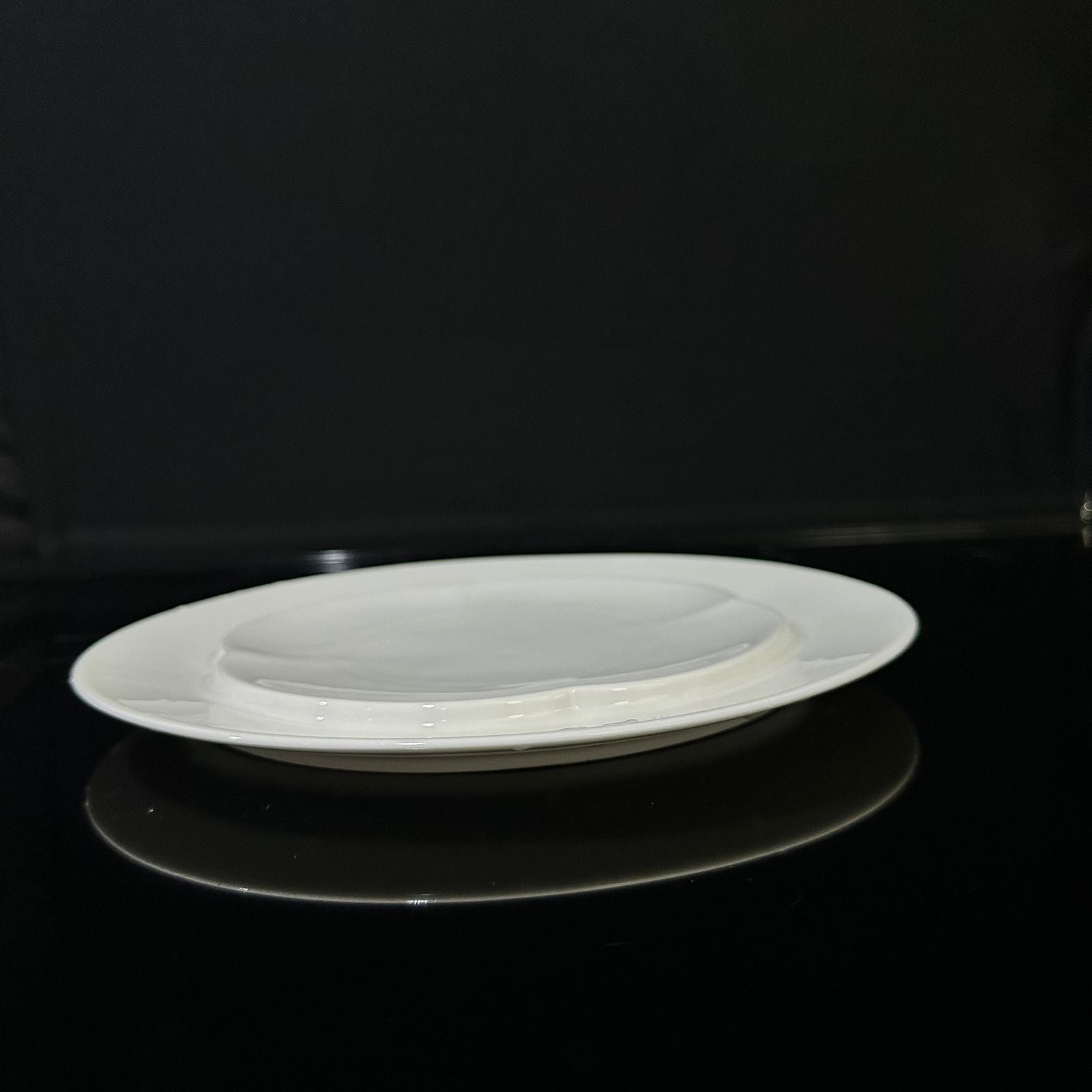 Luxury circle White Porcelain Plate styl8 - Diqqawi Plates