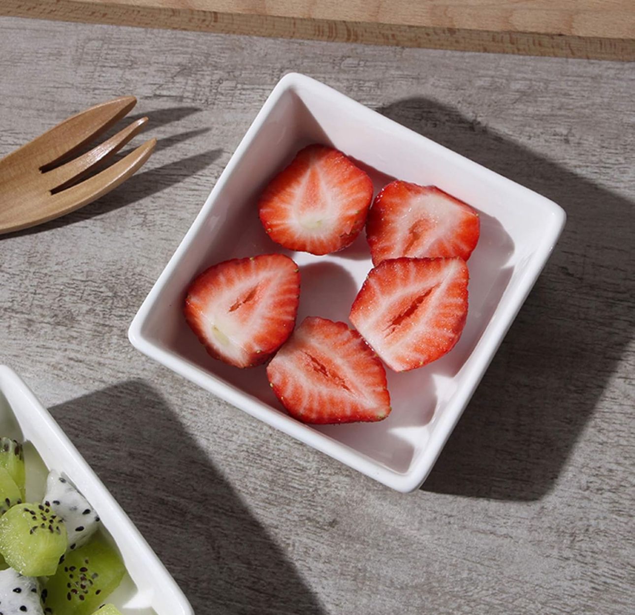 Small Square Porcelain Sauce container - Diqqawi Plates