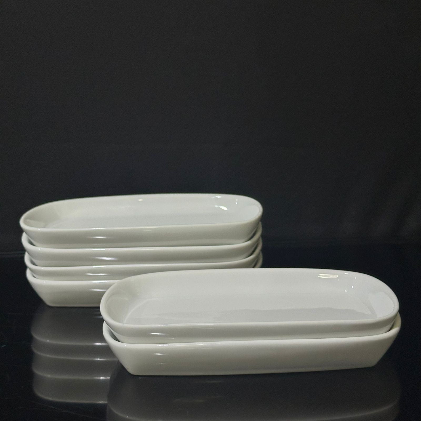 Premium Medium Oval Dish plate 19x11.5cm - Diqqawi Plates