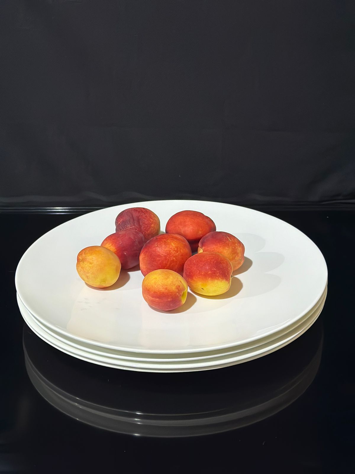 Large circle Porcelain Plate 31 cm - Diqqawi Plates