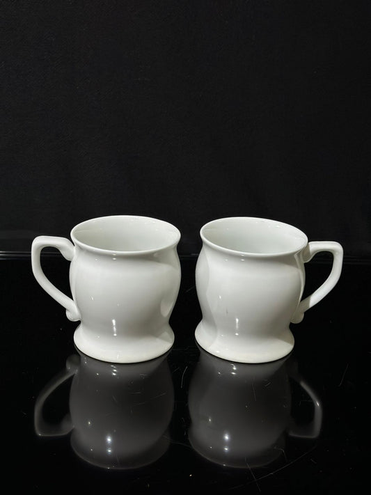 Elegant Curved Porcelain Mug with handle - Diqqawi Plates