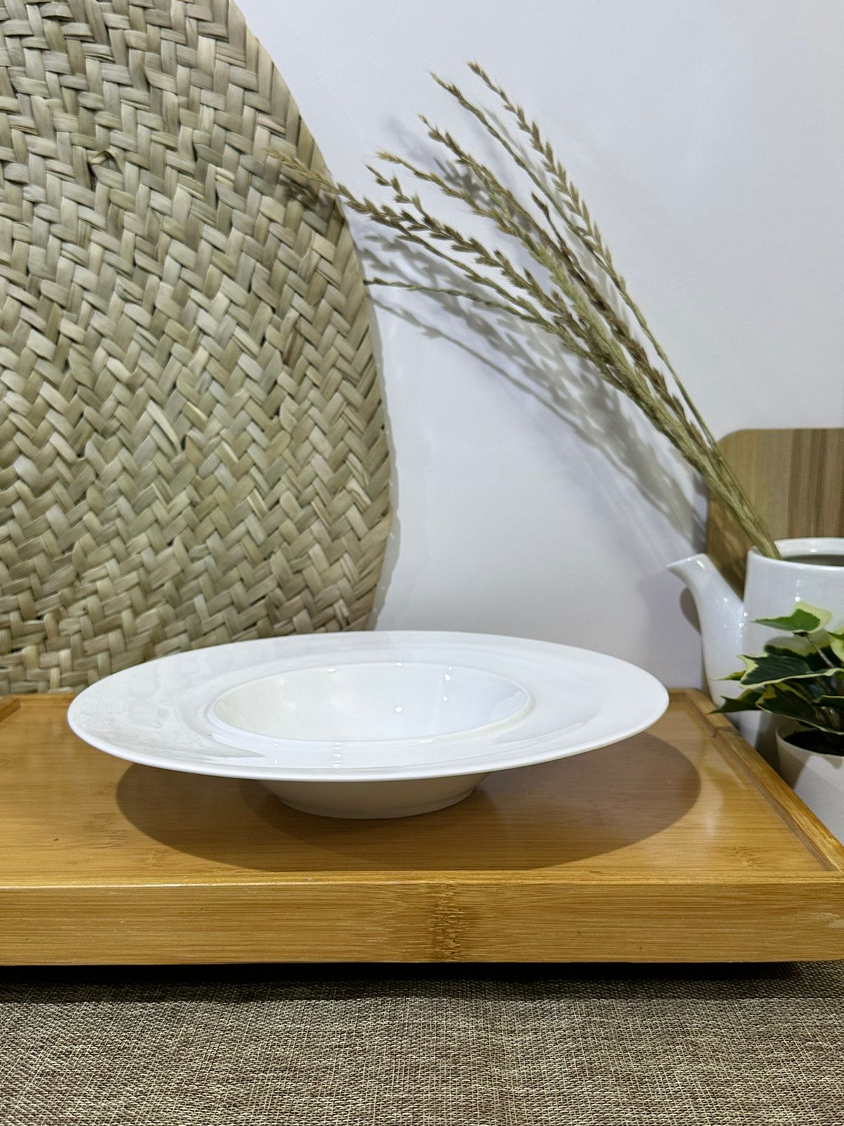 Luxury Large Dining Plate with a dip - Diqqawi Plates