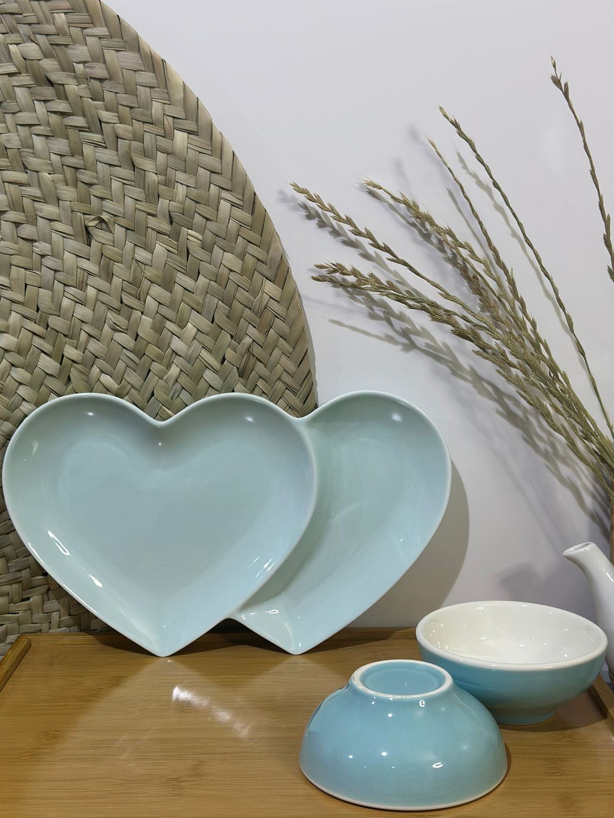 3 pcs set colored Stylish Love plate & 2 bowls - Diqqawi Plates