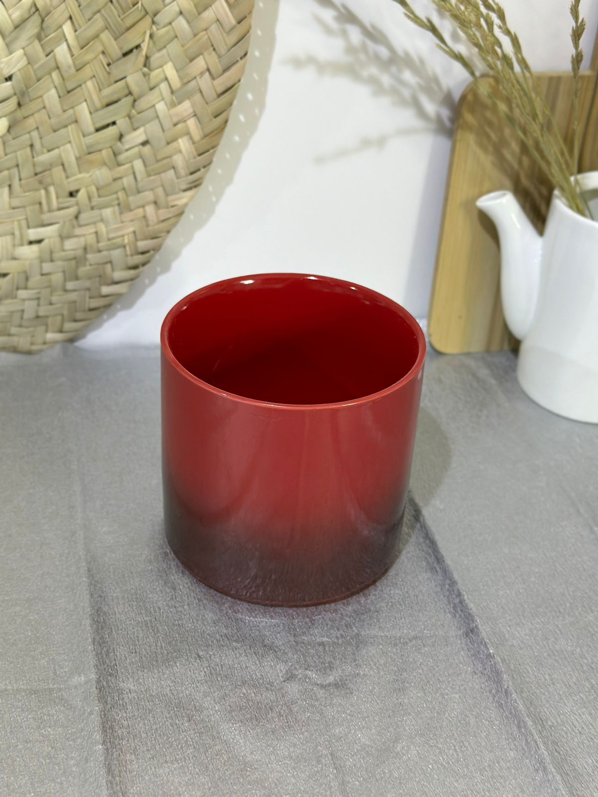 Porcelain Flower Vase (Red) - Diqqawi Plates