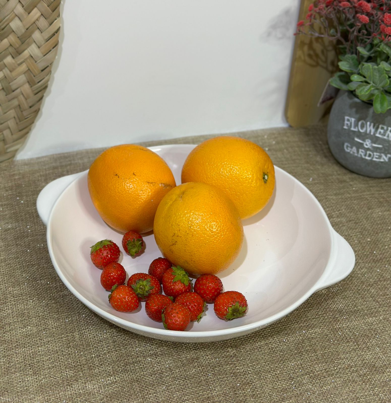 Medium Stylish Porcelain Serving Dish Bowl-styl1 - Diqqawi Plates