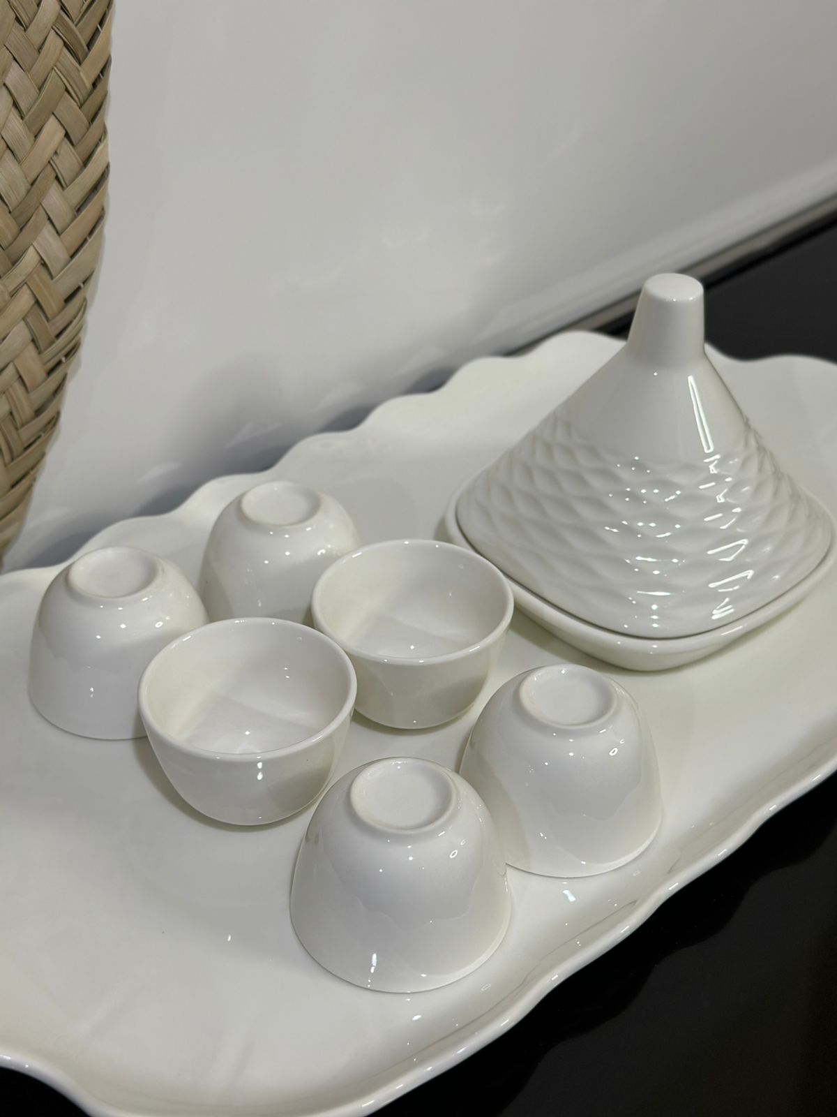 7pcs Luxury Porcelain Arabic coffee cup with Serving bowl - Diqqawi Plates