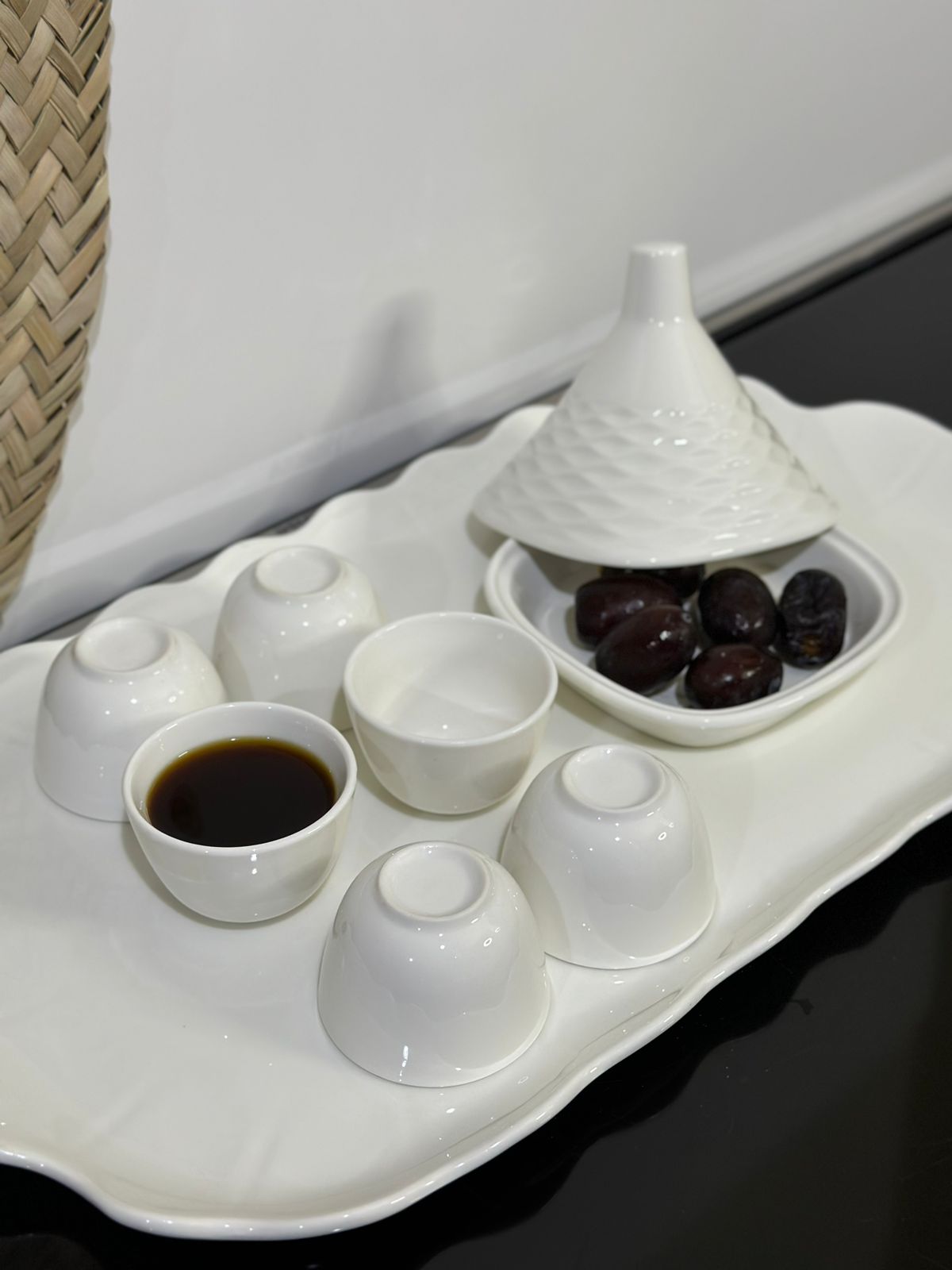 7pcs Luxury Porcelain Arabic coffee cup with Serving bowl - Diqqawi Plates