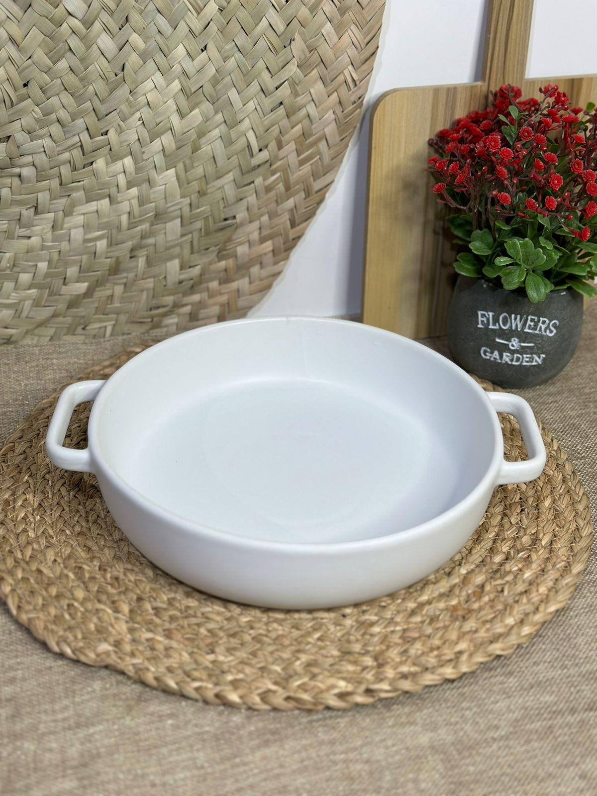 Round Porcelain large dish Bowl - Diqqawi Plates