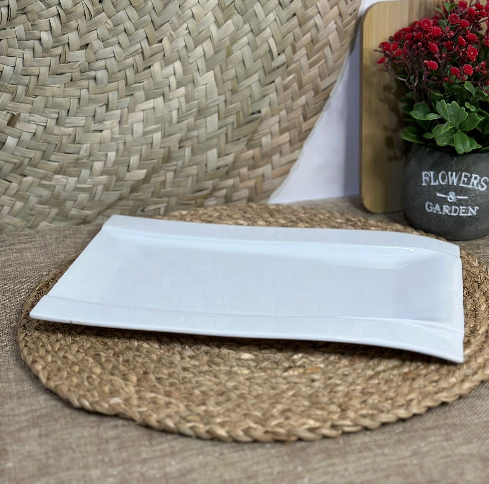Luxury Rectangular serving Porcelain plate - Diqqawi Plates