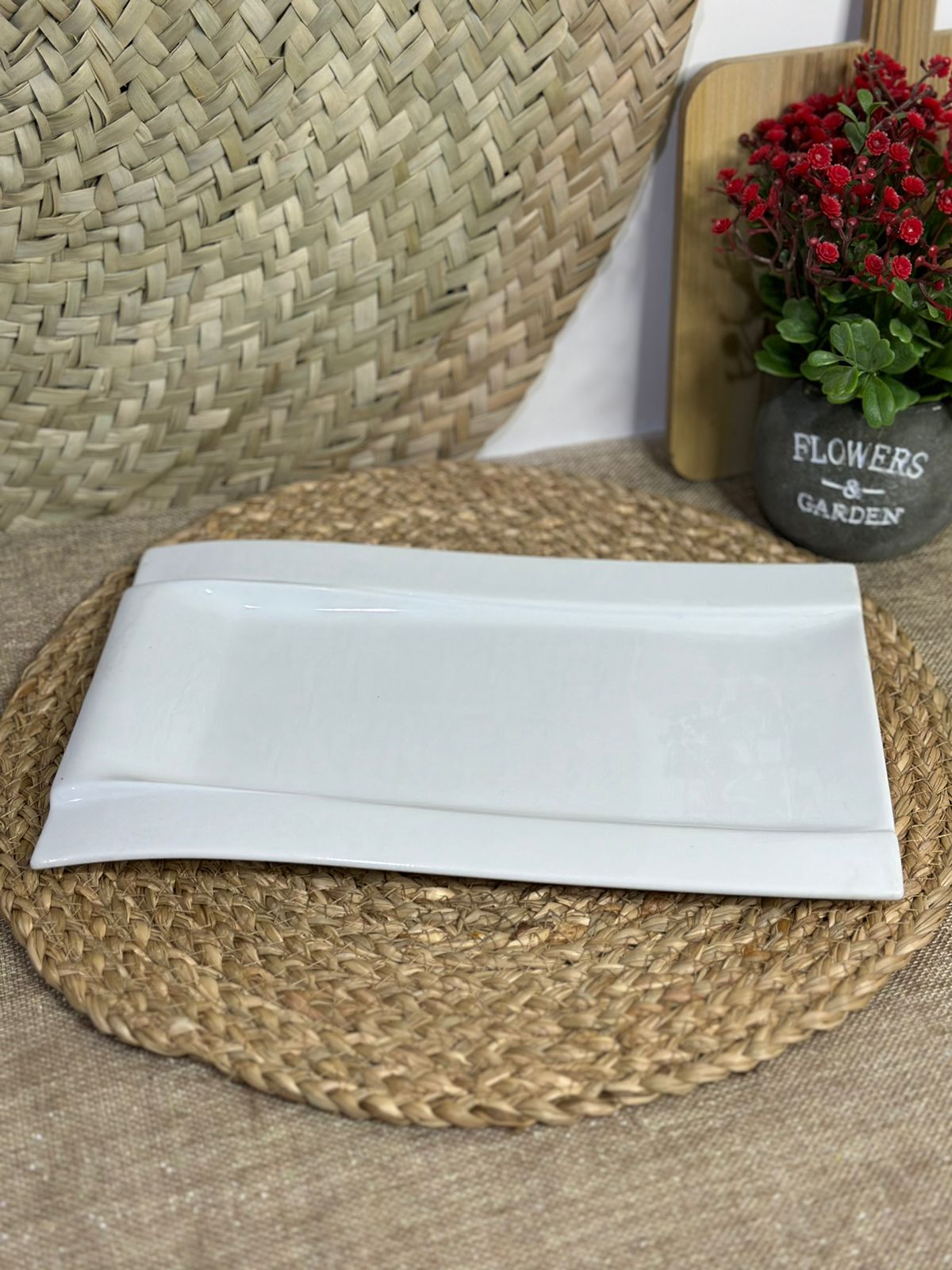 Luxury Rectangular serving Porcelain plate - Diqqawi Plates