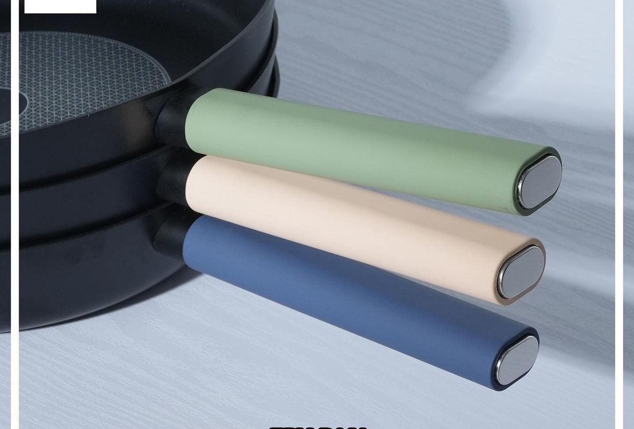 PremiumHigh Quality Large 32cm Frying Pan - Diqqawi Plates