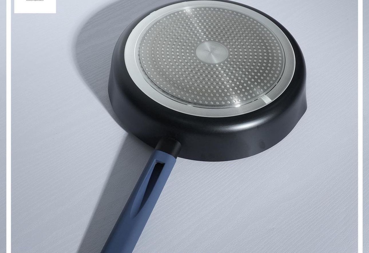 PremiumHigh Quality Large 32cm Frying Pan - Diqqawi Plates