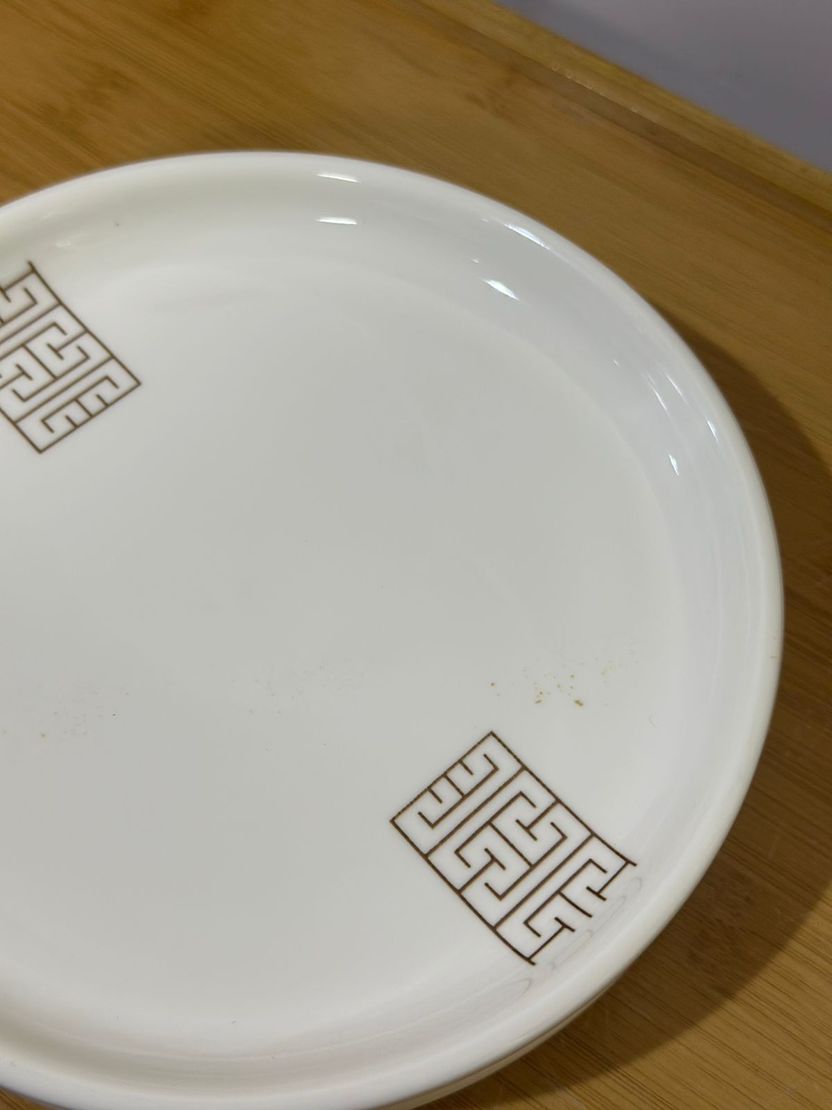 Premium Porcelain Plates – Set of 3 with Minor Defects (Read Description)styl3 - Diqqawi Plates