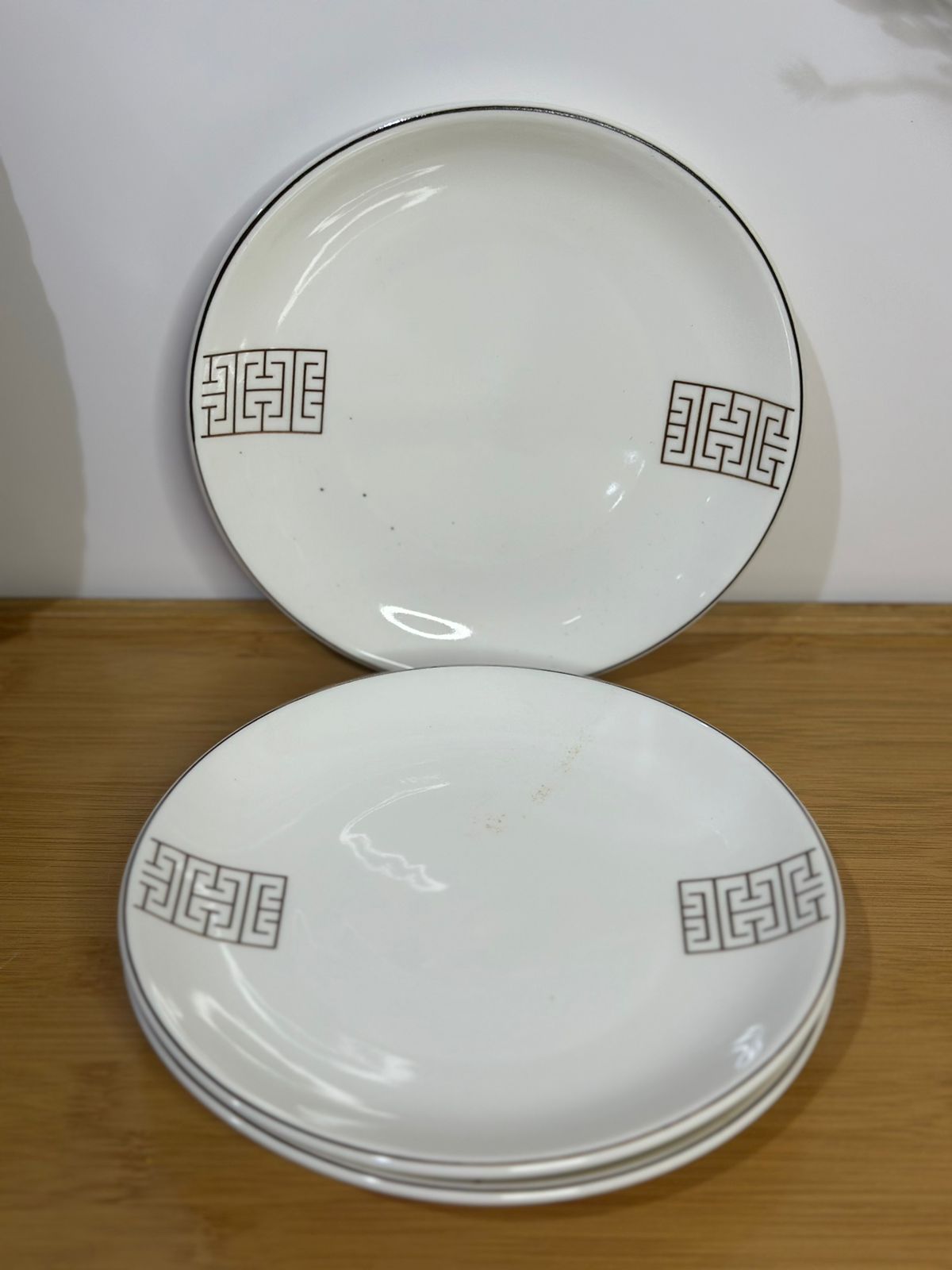 Premium Porcelain Plates – Set of 3 with Minor Defects (Read Description)styl5 - Diqqawi Plates