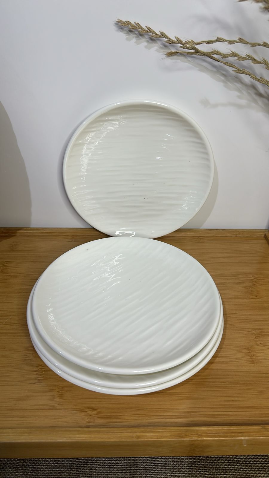 Premium Porcelain Plates – Set of 3 with Minor Defects (Read Description) - Diqqawi Plates