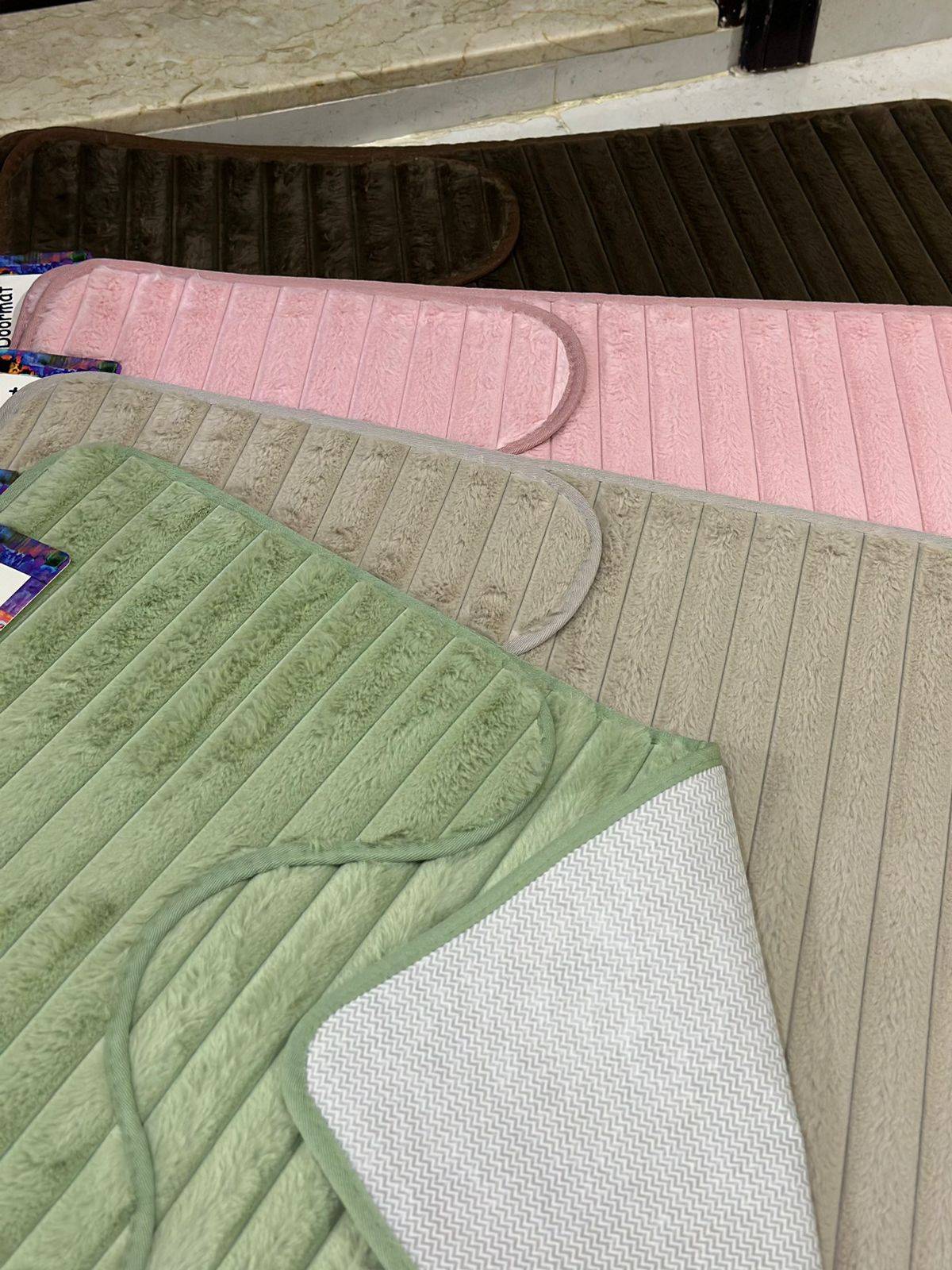 Non Slip soft Fur mat for Bathrom set of 2 - Diqqawi Plates