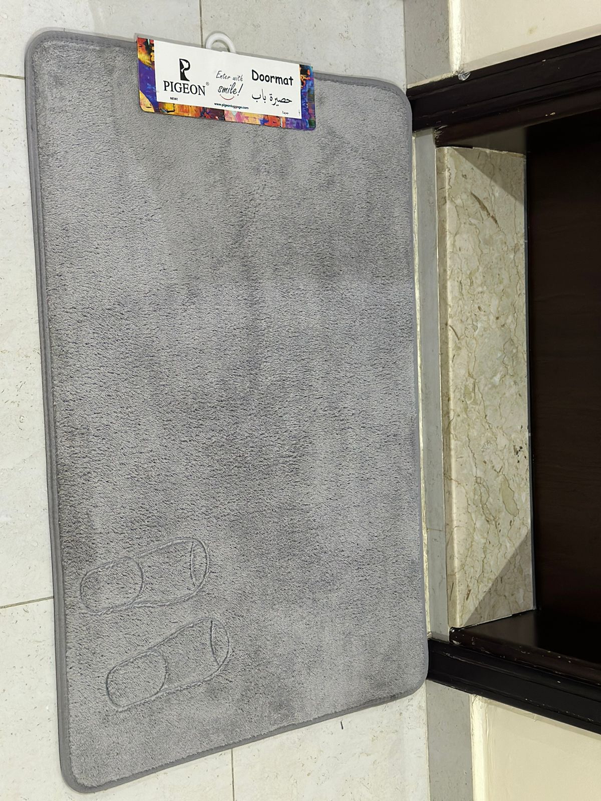 Indoor Non Slip Door Mat-Mint Feet - Diqqawi Plates