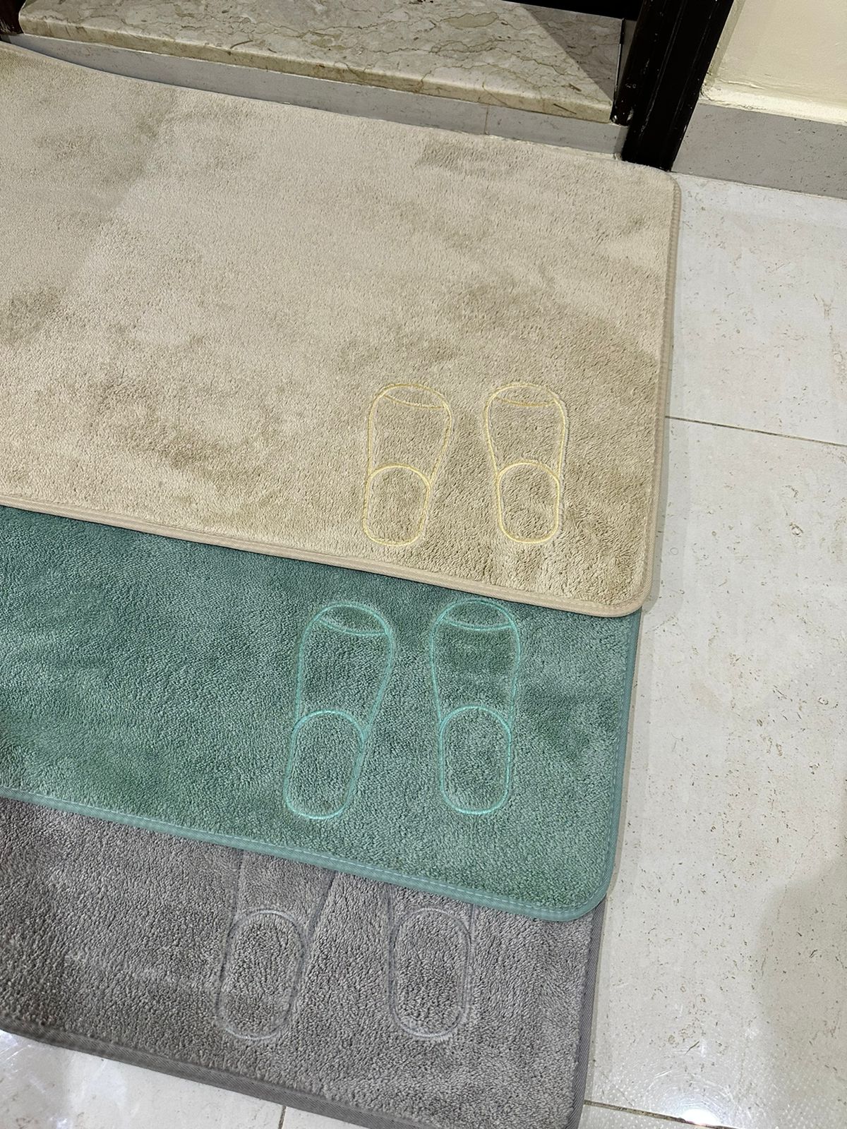 Indoor Non Slip Door Mat-Mint Feet - Diqqawi Plates