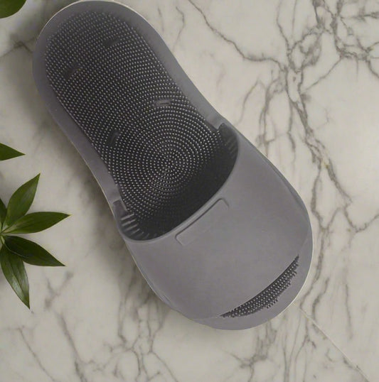 360° Cleaning and Massage silicone magic bathroom slipper - Diqqawi Plates