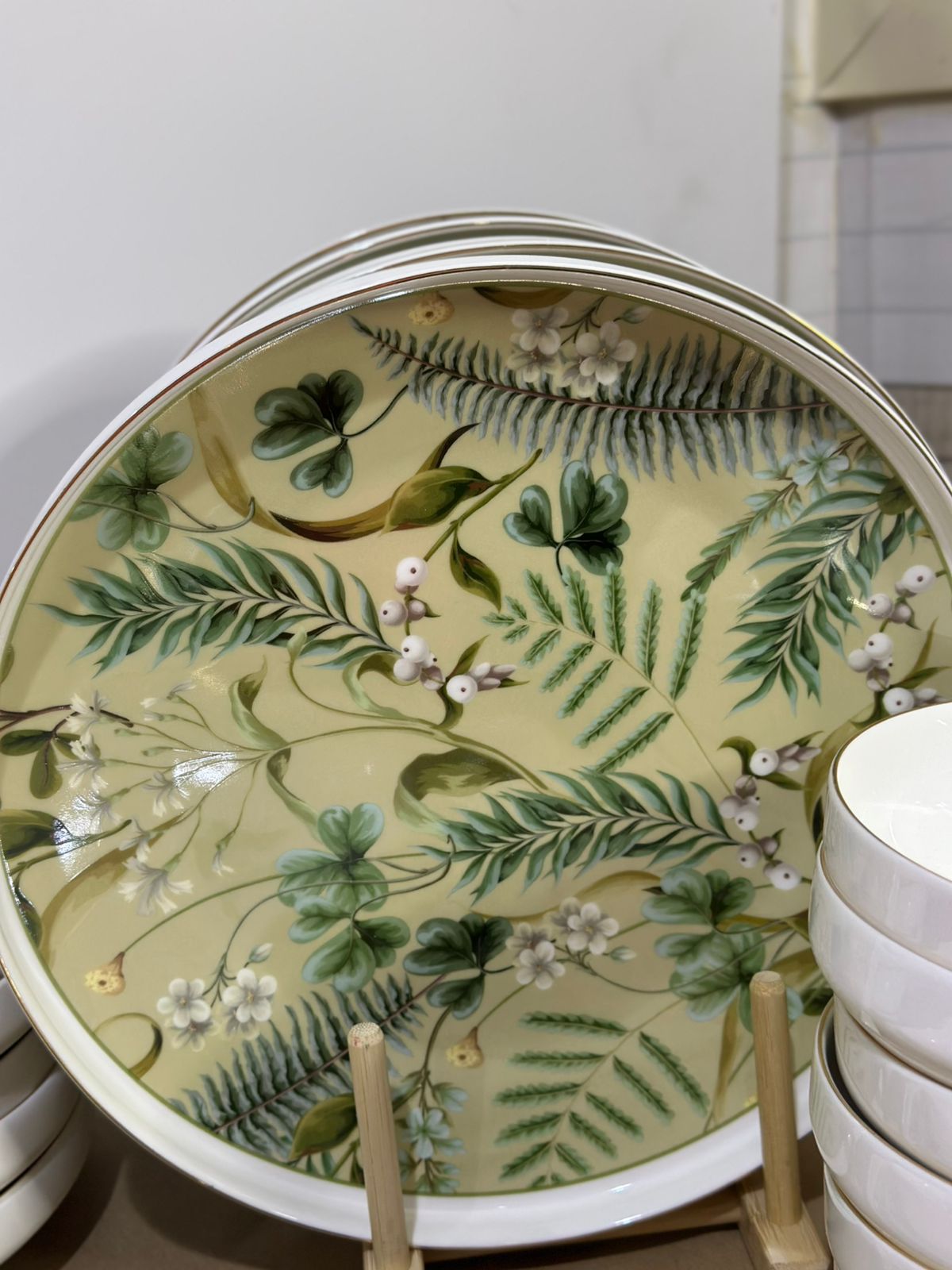 24pcs Dinner Set - Style 1 - Diqqawi Plates