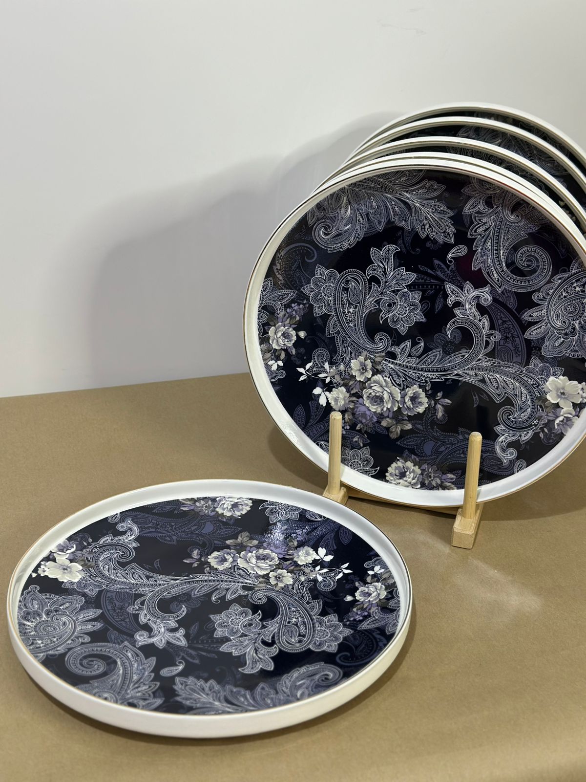 24pcs Dinner Set - Style 3 - Diqqawi Plates