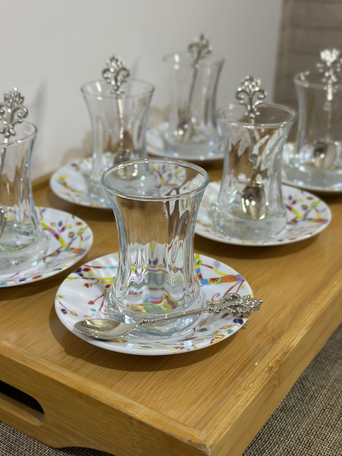 Glass Tea Cup (100ml) with Porcelain Plate & Silver Tea Spoon styl3 - Diqqawi Plates