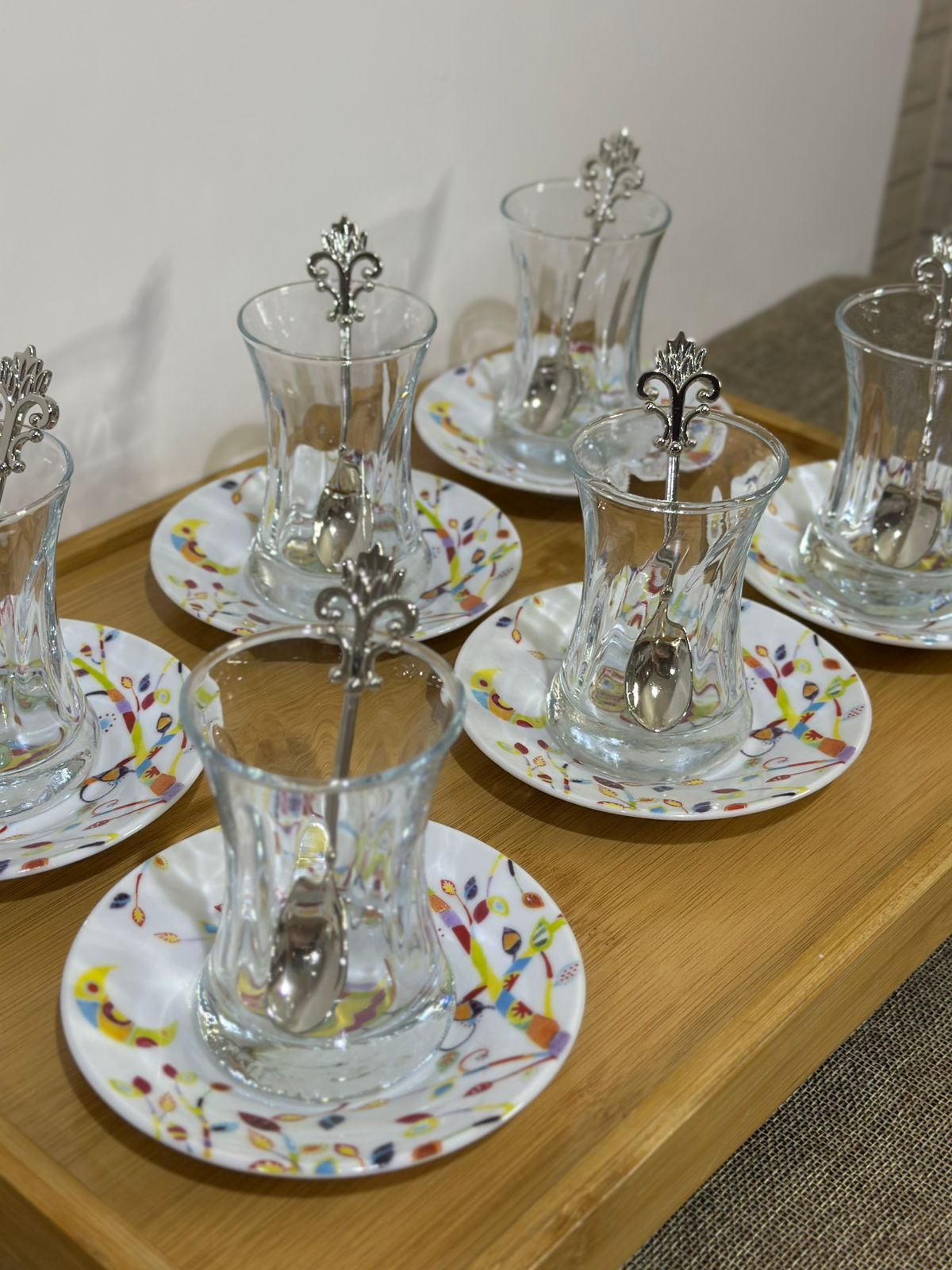 Glass Tea Cup (100ml) with Porcelain Plate & Silver Tea Spoon styl3 - Diqqawi Plates