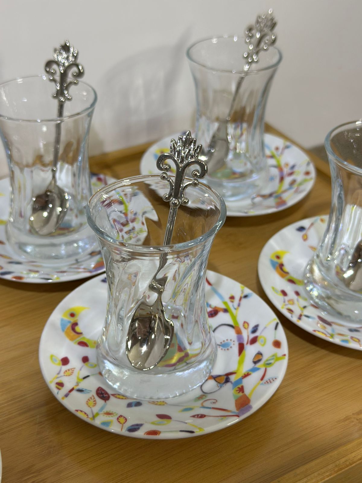 Glass Tea Cup (100ml) with Porcelain Plate & Silver Tea Spoon styl3 - Diqqawi Plates