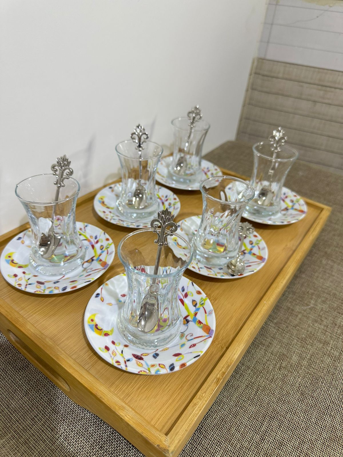 Glass Tea Cup (100ml) with Porcelain Plate & Silver Tea Spoon styl3 - Diqqawi Plates