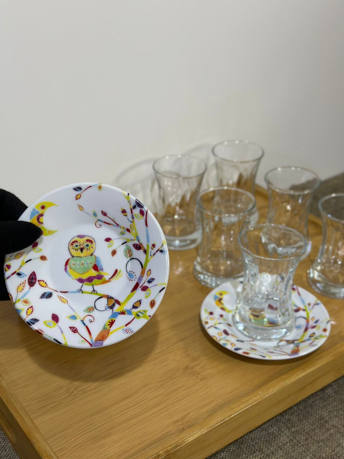 Glass Tea Cup (100ml) with Porcelain Plate & Silver Tea Spoon styl3 - Diqqawi Plates