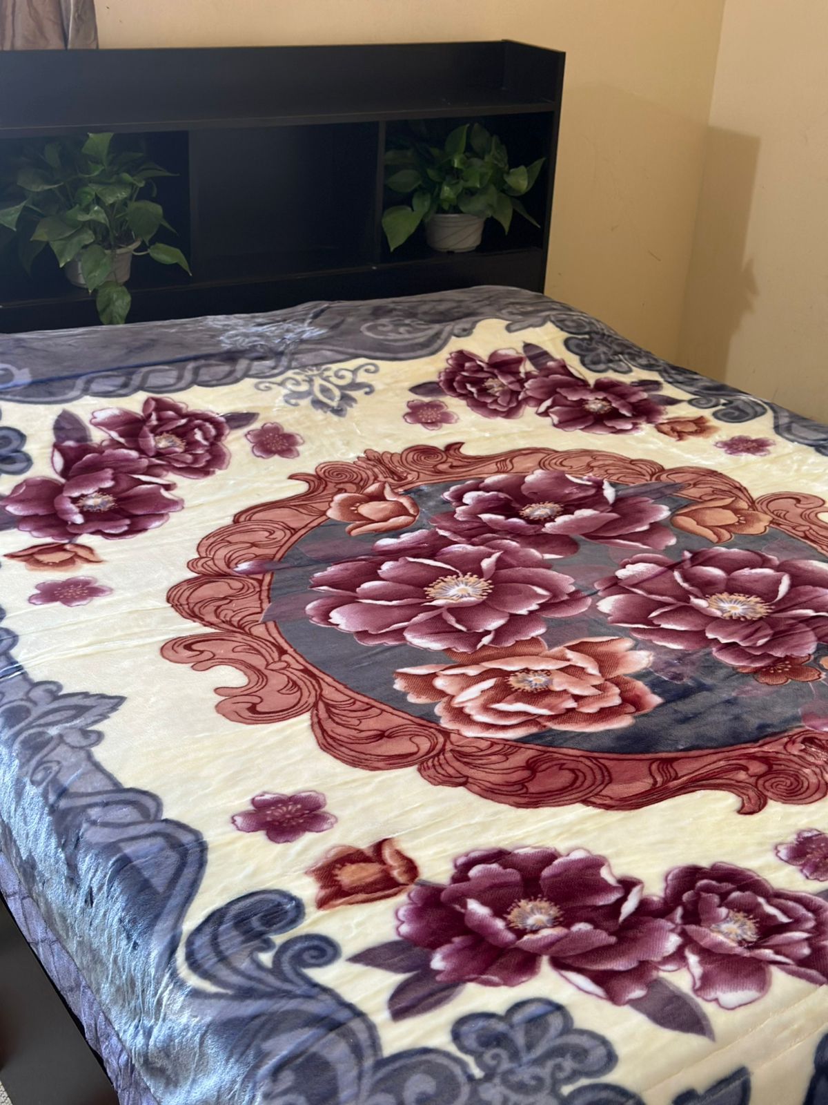 Luxe Winter Comfort Single Bed Blanket 180x220 cm - Diqqawi Plates