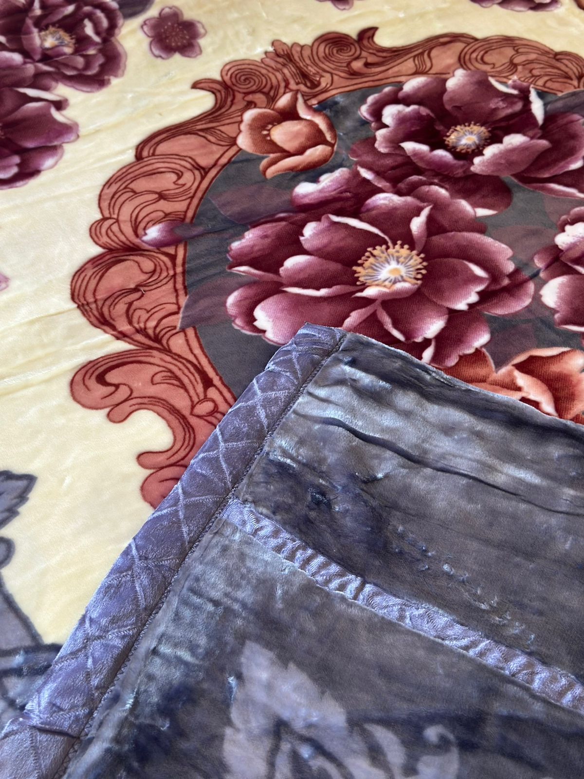 Luxe Winter Comfort Single Bed Blanket 180x220 cm - Diqqawi Plates