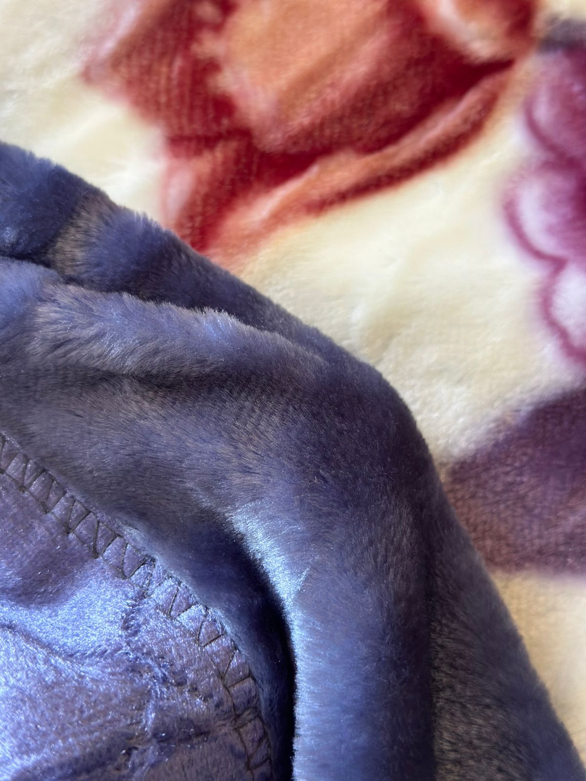 Luxe Winter Comfort Single Bed Blanket 180x220 cm - Diqqawi Plates