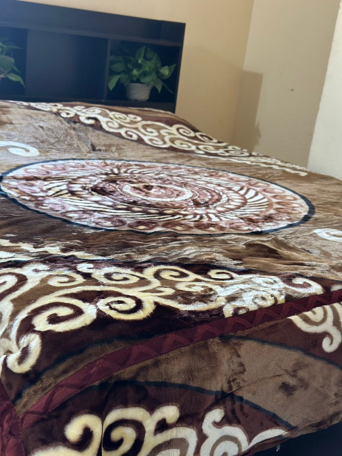 Luxe Winter Comfort Single Bed Blanket 180x220 cm - Diqqawi Plates