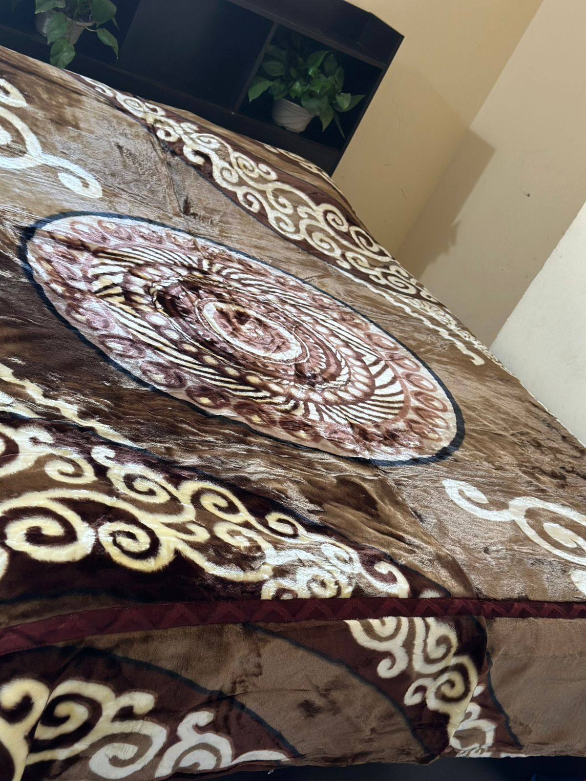 Luxe Winter Comfort Single Bed Blanket 180x220 cm - Diqqawi Plates