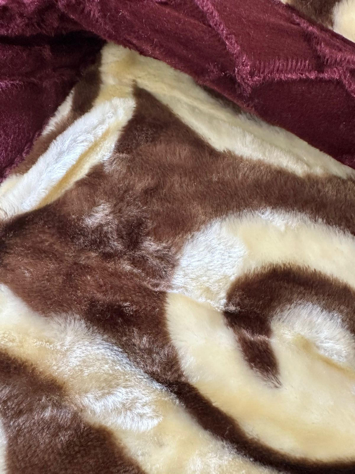 Luxe Winter Comfort Single Bed Blanket 180x220 cm - Diqqawi Plates