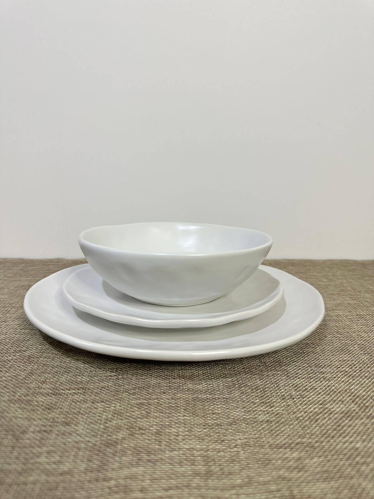 18pcs ceramic dinnerware set - Diqqawi Plates