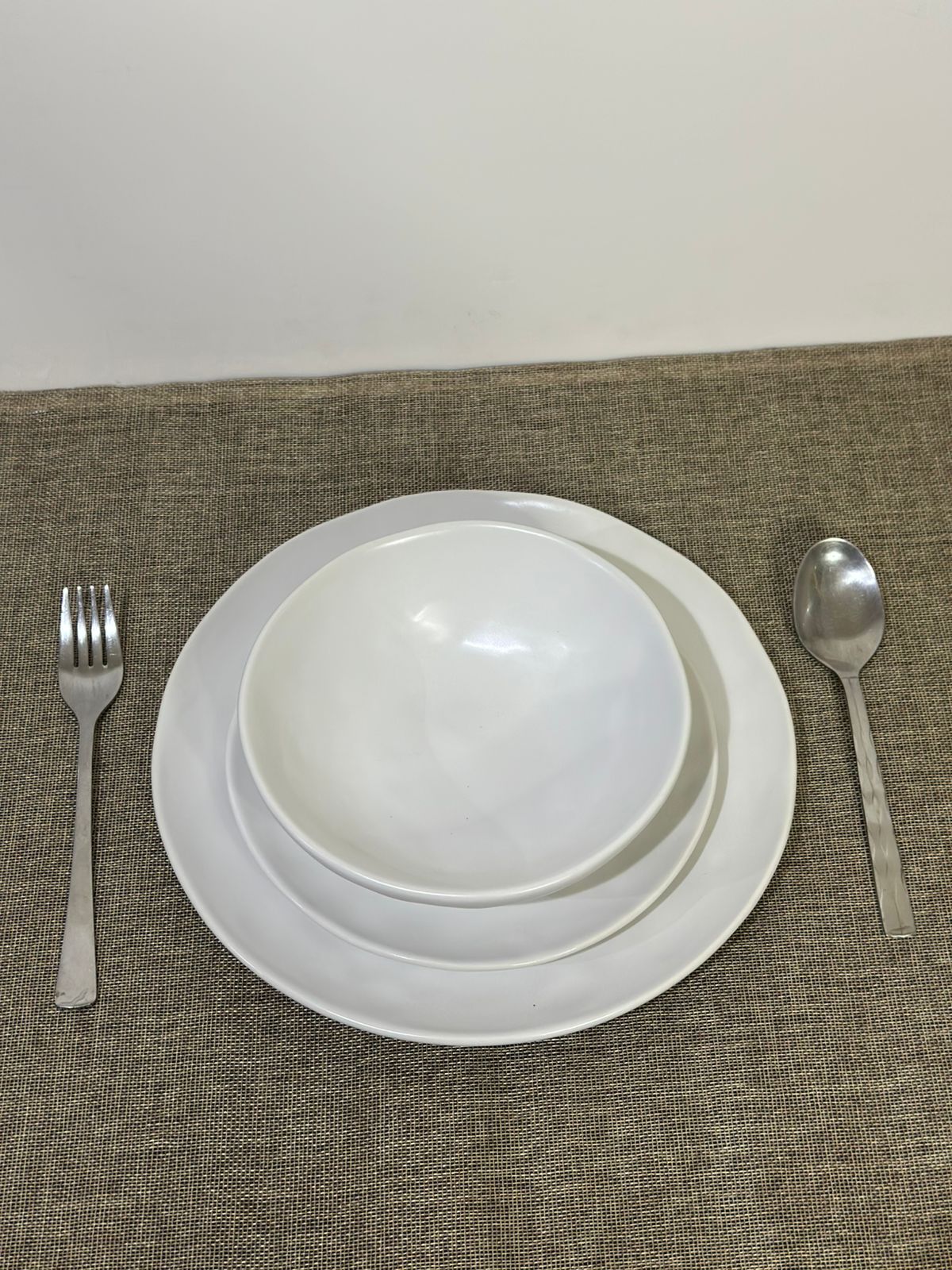 18pcs ceramic dinnerware set - Diqqawi Plates