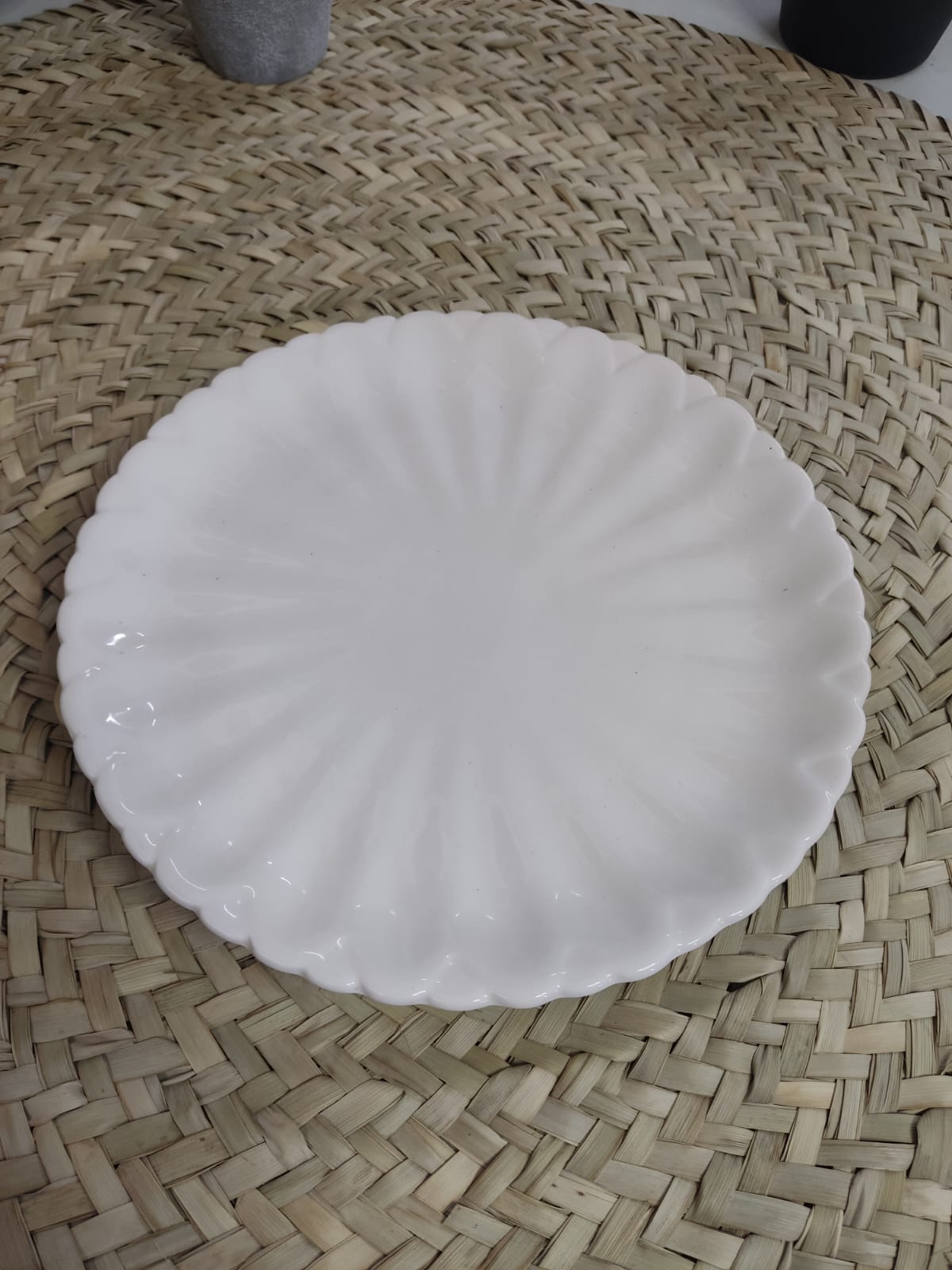 Luxury large Serving & dinning plate 25cm - Diqqawi Plates