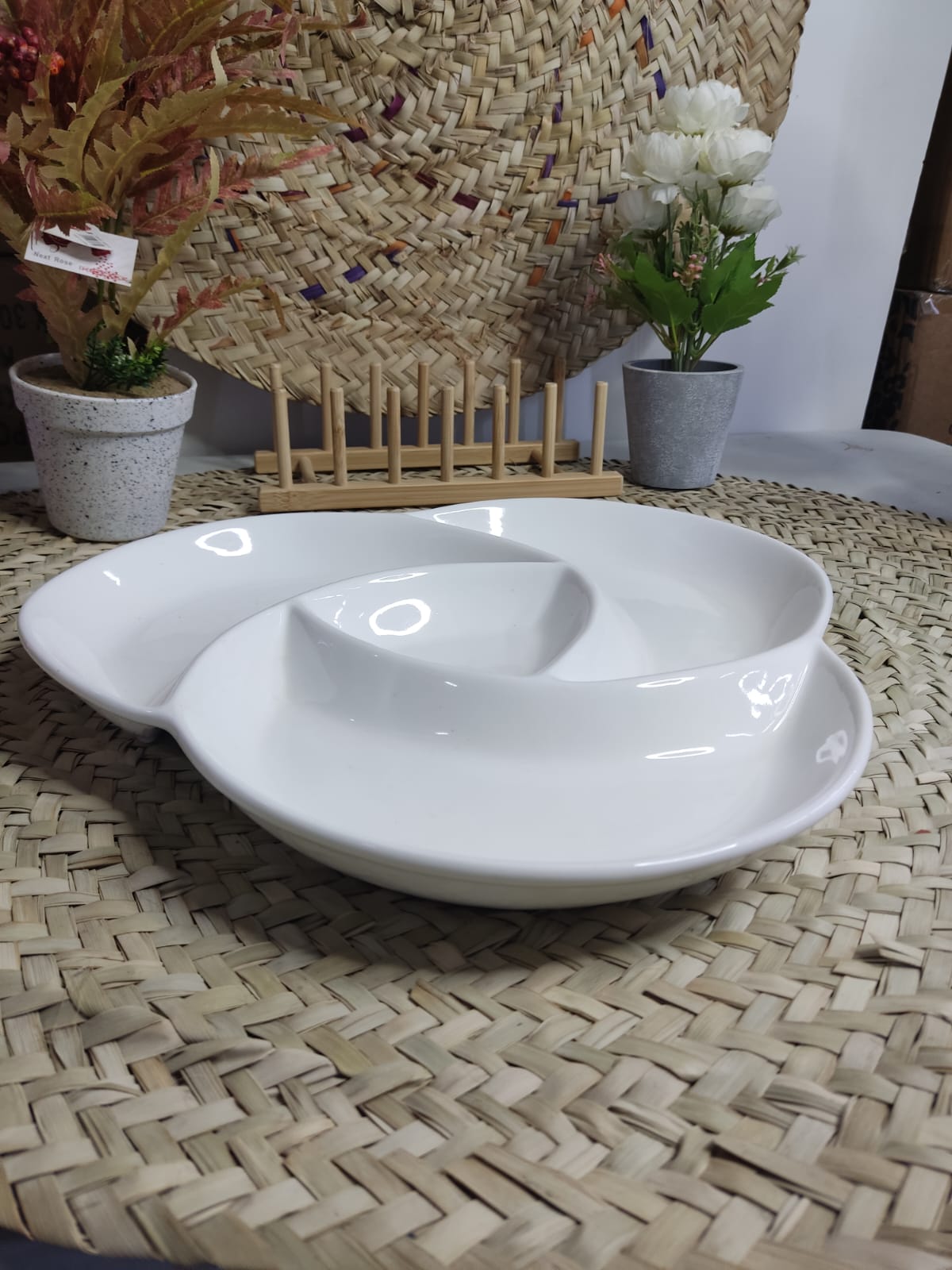 Extra Large Divider Plate (4 compartments) - Diqqawi Plates