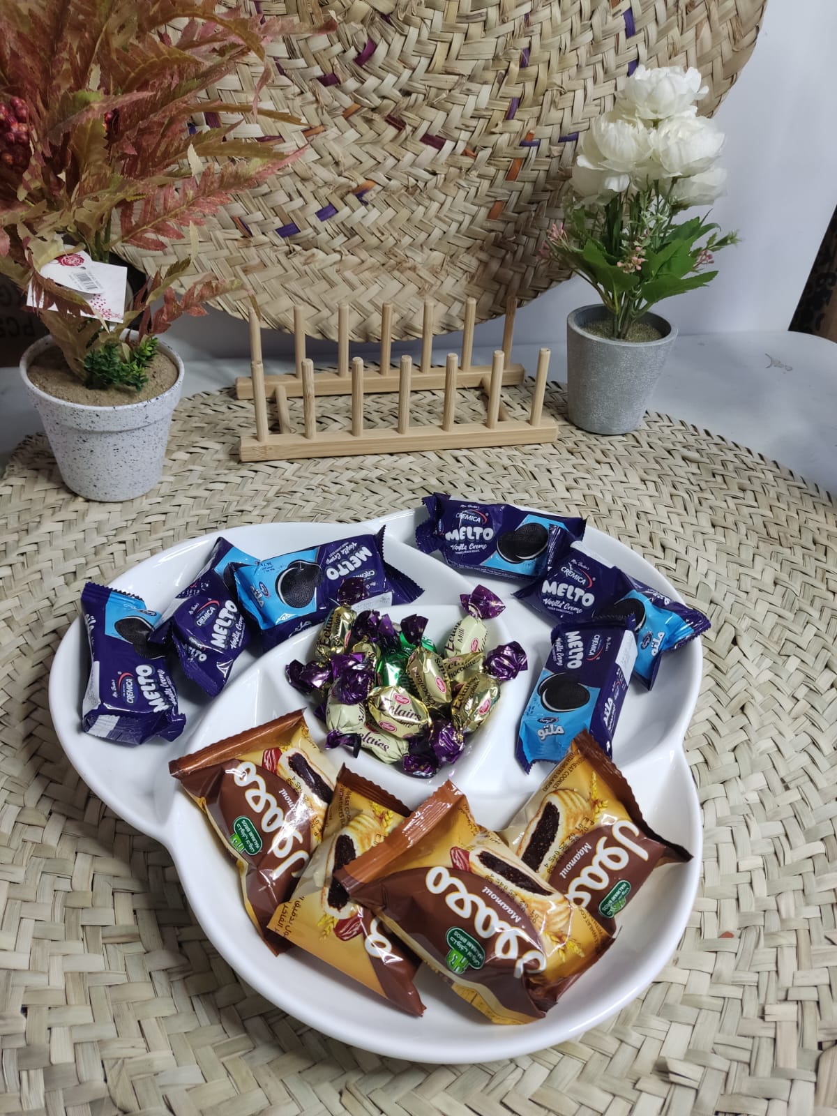 Extra Large Divider Plate (4 compartments) - Diqqawi Plates